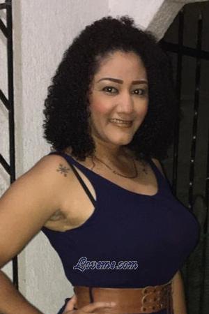195779 - Martha Edad: 40 - Colombia