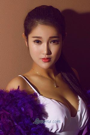 199423 - Xiaolu (Beata) Edad: 33 - China