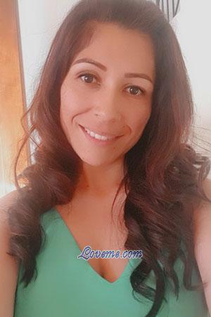 199852 - Adriana Edad: 42 - Colombia