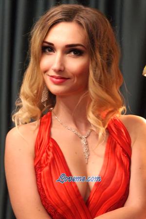 203289 - Nadiia Edad: 35 - Ucrania