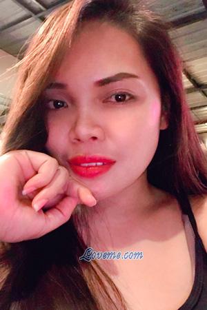203867 - Junalyn Edad: 31 - Filipinas