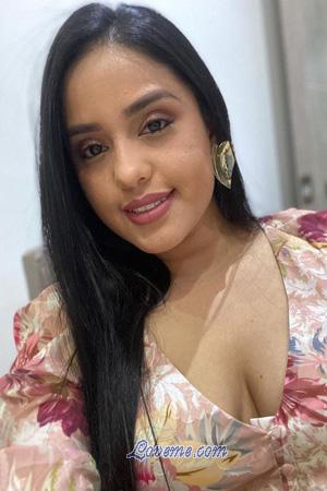 204905 - Liz Edad: 31 - Colombia