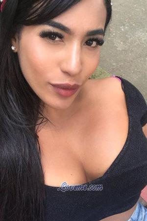 205381 - Kristin Edad: 29 - Colombia