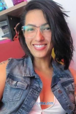 207170 - Claudia Edad: 36 - Colombia