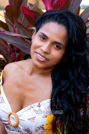 207684 - Eliana Edad: 34 - Colombia