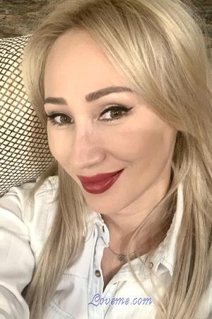 210509 - Aida Edad: 42 - Kazajst&aacute;n