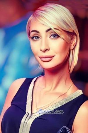 210786 - Yuliia Edad: 43 - Ucrania