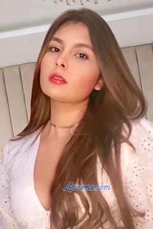 210899 - Julieth Edad: 26 - Colombia