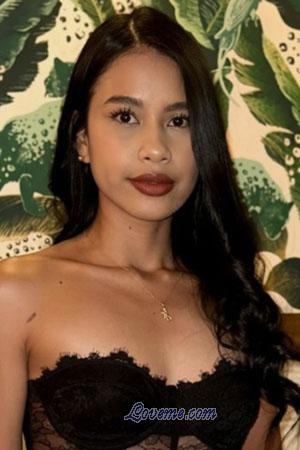 211139 - Daniela Edad: 22 - Colombia