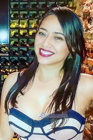 211249 - Daniela Edad: 42 - Colombia