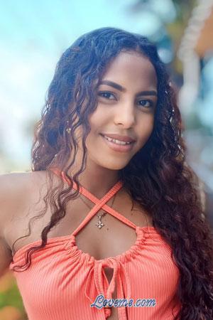 213877 - Martha Edad: 20 - Colombia