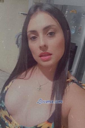 214167 - Jocelyn Edad: 30 - Costa Rica