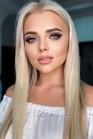 214830 - Anna Edad: 22 - Ucrania