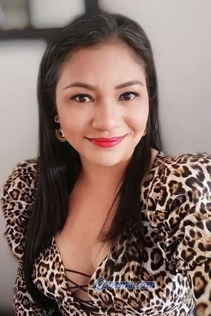 215464 - Amparo Edad: 51 - Colombia