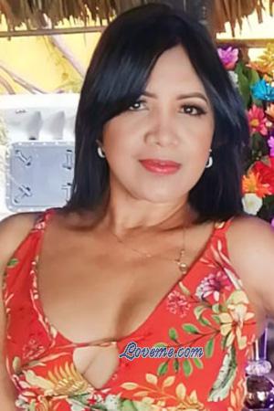 215865 - Xiomara Edad: 48 - Colombia