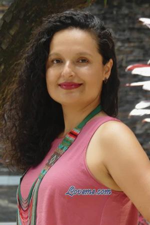 215918 - Alba Edad: 44 - Colombia