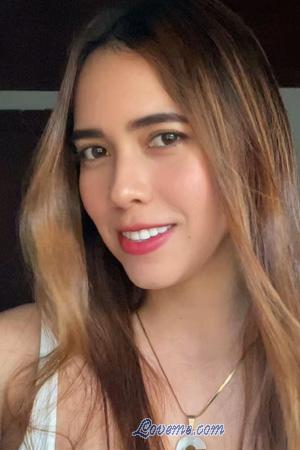 217747 - Julieth Edad: 29 - Colombia
