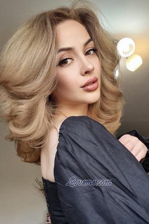 217817 - Liia Edad: 32 - Ucrania
