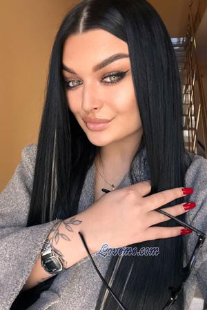 222918 - Samira Edad: 26 - Ucrania