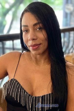 227379 - Julia Edad: 41 - Colombia