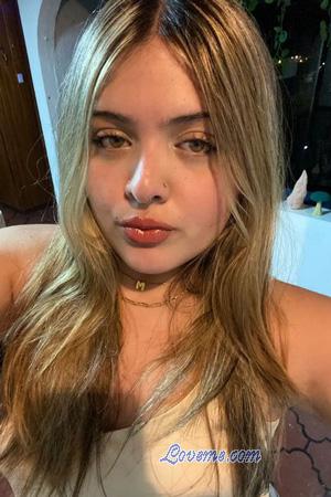 227963 - Mariana Edad: 18 - Costa Rica