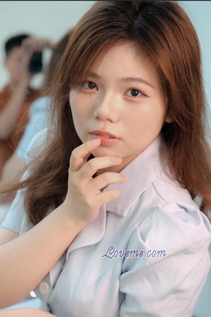 228148 - Ngoc Thuy Vy Age: 19 - Vietnam