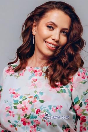228205 - Yuliia Edad: 58 - Ucrania