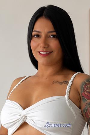 228450 - Jenny Edad: 40 - Colombia